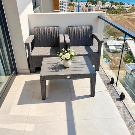 Riverside Life Sea View On The 16th Floor Dherinia